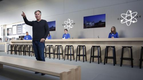 photo of When Ron Johnson told Steve Jobs the Apple Store design was all wrong image
