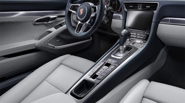 photo of Porsche's chooses Apple CarPlay for new 911 models, nixes Google's data-gathering Android Auto image