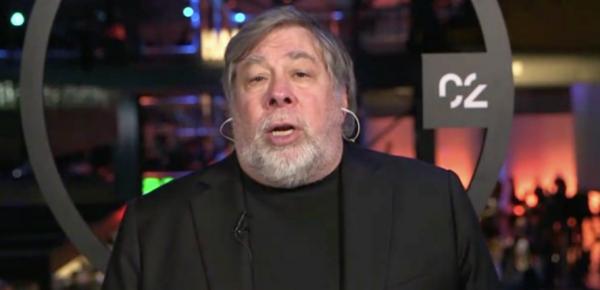 photo of Steve Wozniak suggests Tesla, not Apple, will create the next successful tech moonshot image