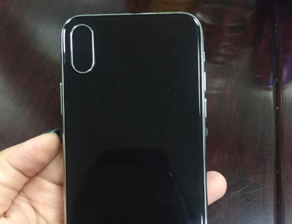 photo of Apple won't have gigabit downloads on 'iPhone 8' because of Intel modems - report image