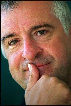 photo of Douglas Adams' last post on his online forum was about excitement over Mac OS X image