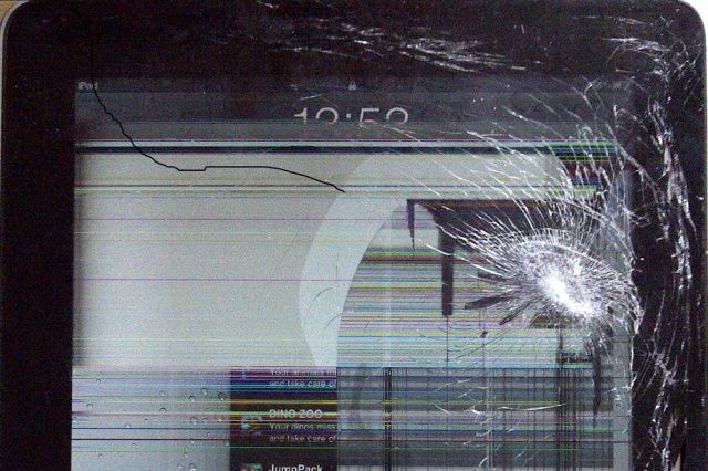 photo of Teen Killed in Las Vegas Refusing to give up his iPad image