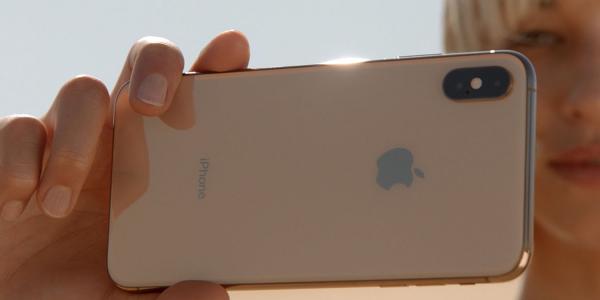 photo of Comment: The iPhone XS reviews show exactly why Apple had to drop the iPhone X image
