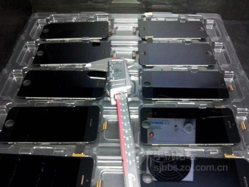 photo of New photos claims to show Apple's so-called iPhone 5S being assembled at Foxconn image