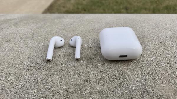 photo of Apple patent application hints at waterproof AirPods case capable of charging iPhone, Apple Watch image