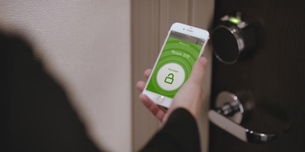 photo of Hilton says smartphone door unlocking used 11 million times without being hacked image