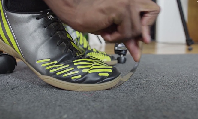 photo of Purported 'iPhone 6' sapphire display undergoes extreme torture test in video image