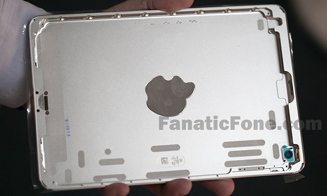 photo of Next-Generation iPad Mini's Silver Rear Shell with Embedded Black Apple Logo Appears in New Photos image