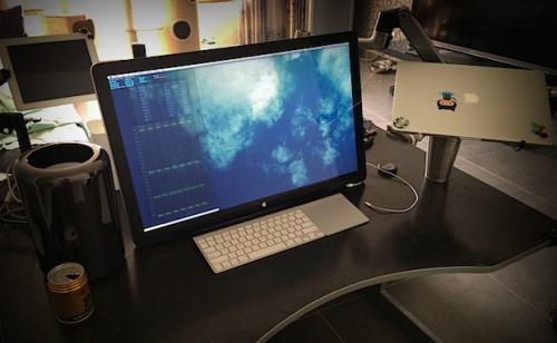 photo of Mac Setups: Mac Pro with Swivel Mounted Apple Cinema 27″ Display image
