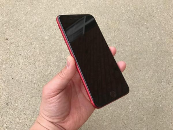 photo of (PRODUCT)RED iPhone 7 Plus Gets Black Front in New Part Swap Video image