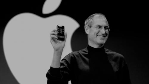 photo of Tim Cook reflects on the second anniversary of Steve Jobs' passing in company-wide email image