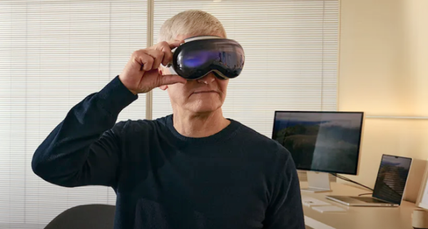 photo of Apple shutters work on Mac-connected Augmented Reality smartglasses image