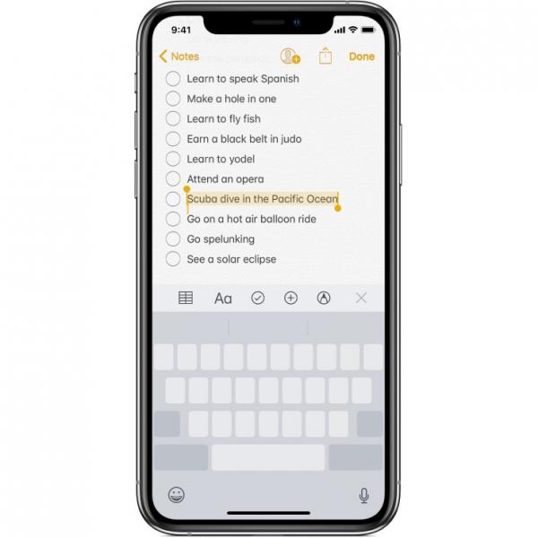 photo of How to turn the iOS 12 keyboard into a trackpad on any iPhone or iPad image