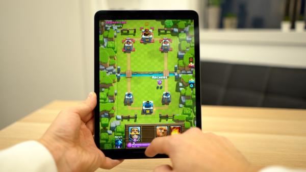 photo of Apple's rumored gaming subscription could be a big change for mobile gaming image