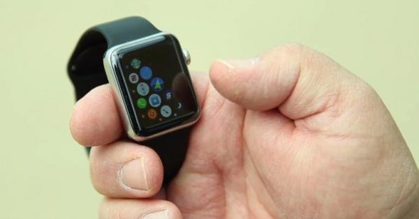 photo of Surfer retrieves working Apple Watch six months after losing it in the ocean image