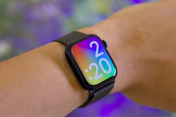 The Apple Watch is forever square