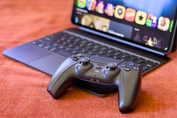 Is Apple working on its own game…