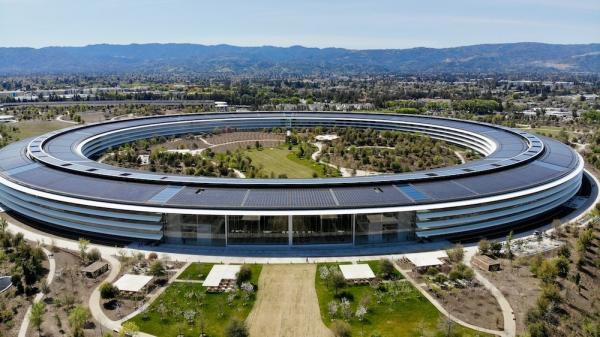 photo of Apple Park employees told to shelter in place as San Francisco enacts coronavirus lockdown image