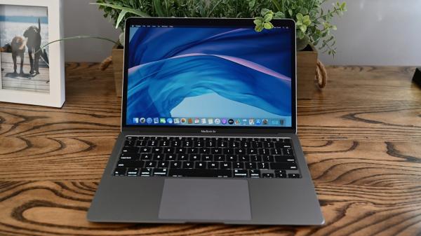 photo of Hands on: 2020 MacBook Air worth it for new keyboard, lower price image