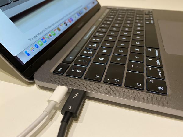 photo of Apple's M1 Macs deliver world's first support for USB4 image