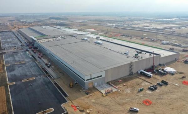 photo of Foxconn to produce Google server components at troubled Wisconsin plant image