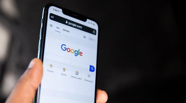 photo of Google tests Dark Mode support for browser search results image