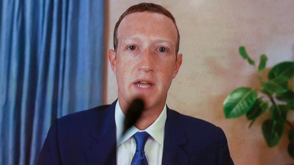 photo of Zuckerberg changes tune, says Apple's iOS 14 privacy feature might benefit Facebook image