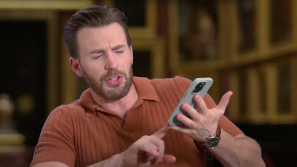photo of 'Captain America' star Chris Evans misses the Home Button, says new iPhones too heavy image