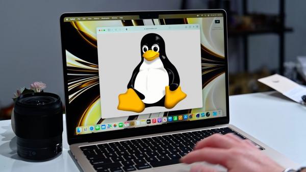 photo of Linus Torvalds uses M2 MacBook Air to release Linux 5.19 image