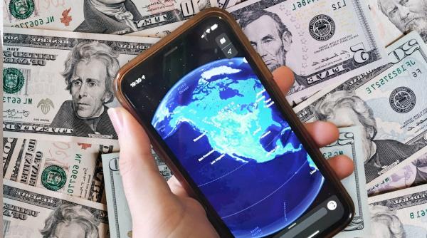 photo of Apple's record income makes it richer than most countries image