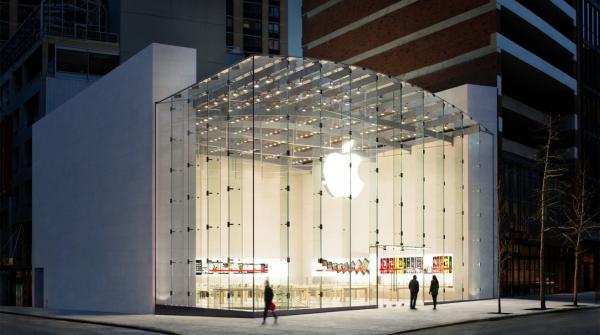 photo of Crime blotter: Police officer indicted for 2021 Apple Store punch image