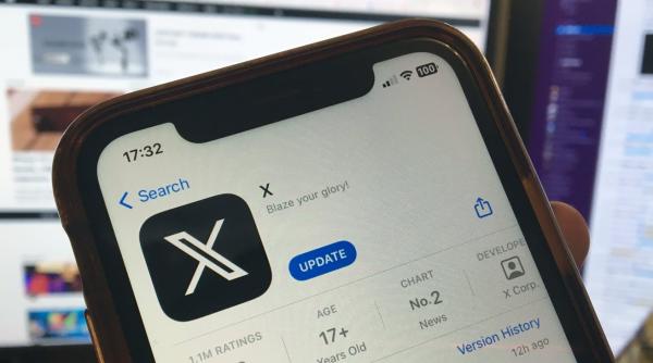 photo of X gets big exception from Apple with one-letter App Store listing image