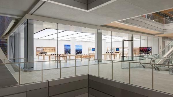 photo of Missing autistic boy found safe at Apple Store image