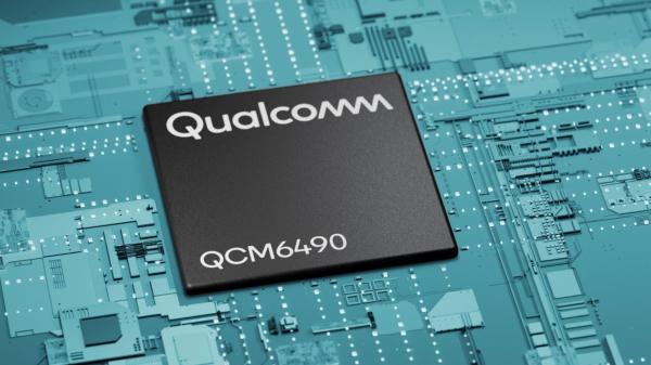 photo of Apple will keep using Qualcomm 5G modems until 2026 image