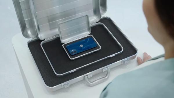 photo of Buy an iPhone 13 mini now because it's going away tomorrow image