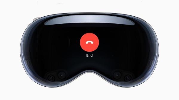 photo of Apple's August 2023 in review - Vision Pro grows nearer, Apple TV+ gets Messi, iPhone end call button drama image