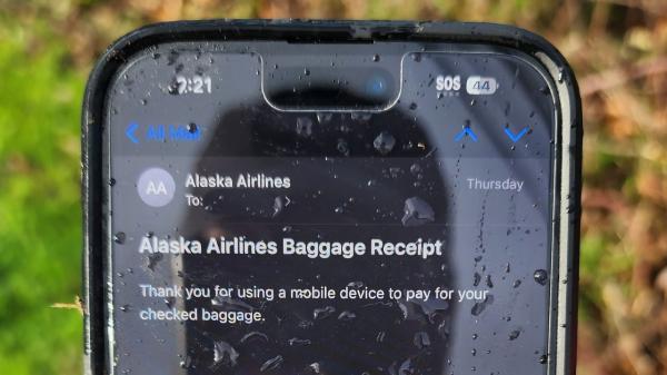 photo of iPhone survives fall from Alaska Airlines midair blowout image
