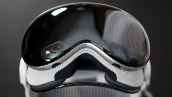 photo of Apple Vision Pro's biggest market is enterprise, in spite of obvious limitations image