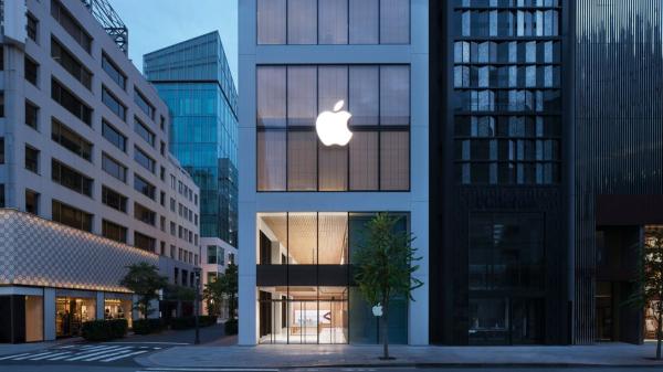 photo of Apple Ginza reopens at its first home with a modern, sustainable redesign image