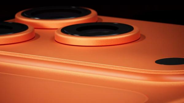 photo of Evercore hikes Apple stock target to $290 on iPhone 17 Pro Max sales strength image