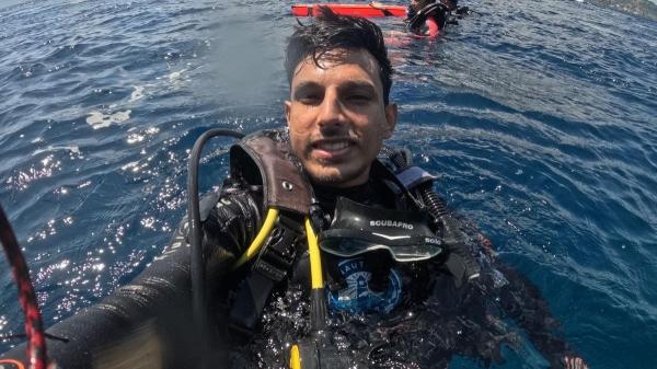 photo of Scuba diver's life saved by Apple Watch Ultra's siren image