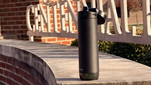 photo of HidrateSpark Pro 2 review: motivational drinking with lights, chimes, & Find My image