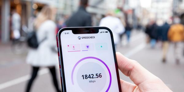 photo of iPhone 5G modem reportedly going proprietary next year, and here’s why that matters image