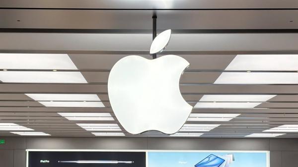 Oops: Apple accidentally leaks 10+…