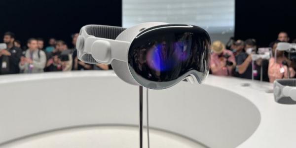 Hands-on with Apple Vision Pro: This is…