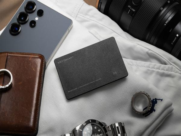 photo of Apple and Android users, skip the bulky trackers—this slim SmartCard is just $32 image