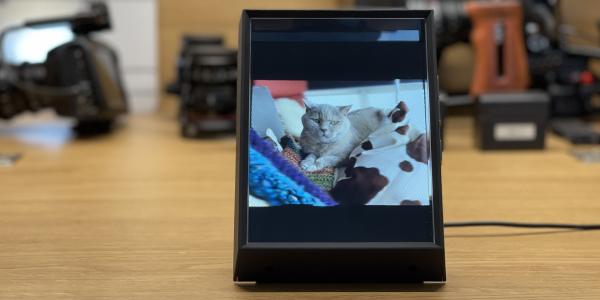 photo of Tested: Looking Glass Portrait turns iPhone Portrait photos into holograms image