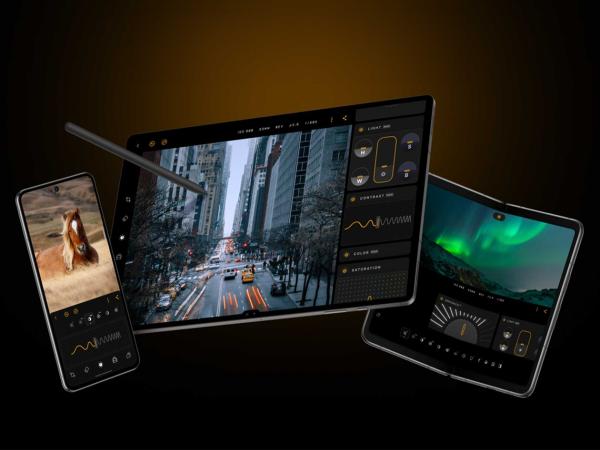 A new AI app turns you holiday photos&hellip;