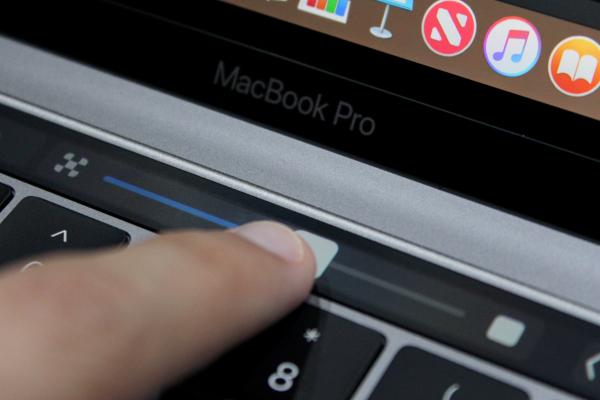 Touchscreen MacBook Pro to feature…