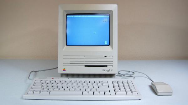 Today in Apple history: Macintosh SE…